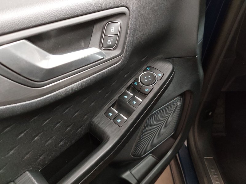 Ford Kuga 1.5 EcoBlue automatik Titanium • Kuka za vuču (AHK) • bežično punjenje — 5