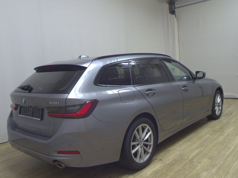 BMW 318i Touring automatik • HUD • LED — 4