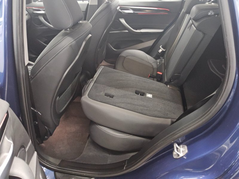BMW X1 xDrive25d automatik Sport Line • LED — 13