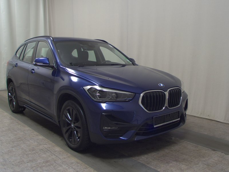 BMW X1 xDrive25d automatik Sport Line • LED — 3