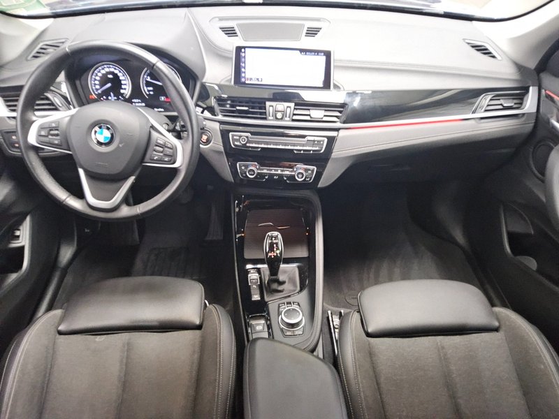 BMW X1 xDrive25d automatik Sport Line • LED — 5