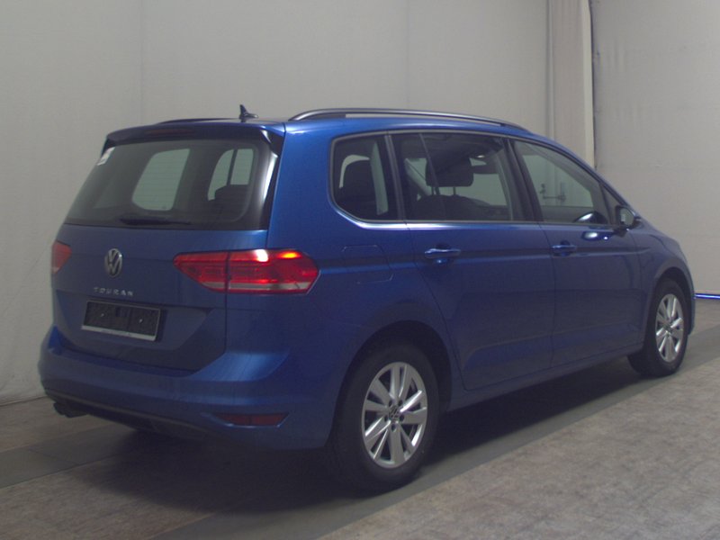 Volkswagen Touran 2.0 TDI automatik Comfortline • ACC • navigacija — 4