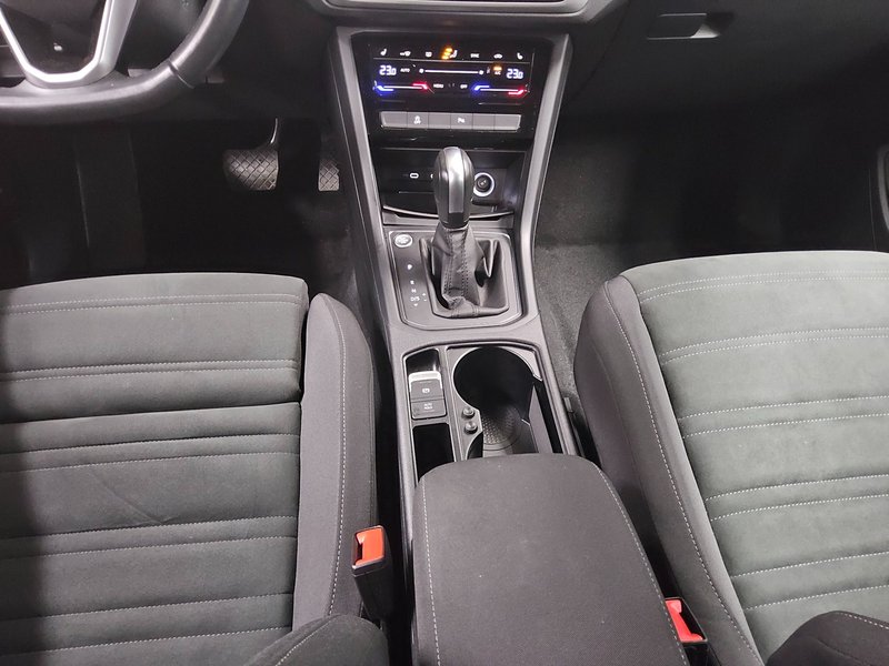 Volkswagen Touran 2.0 TDI automatik Comfortline • ACC • navigacija — 6