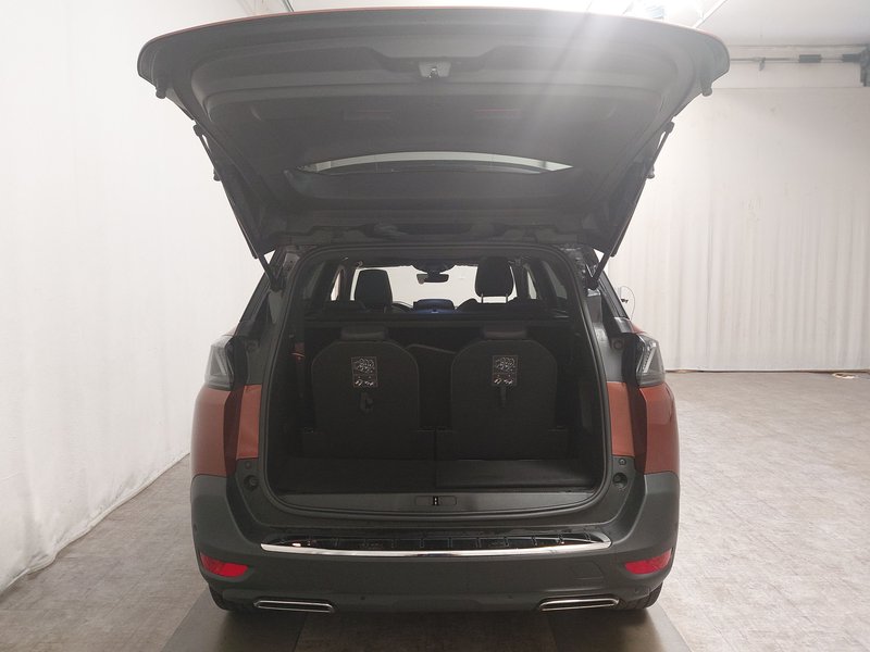 Peugeot 5008 1.2 PureTech GT-Line automatik • panorama • ACC — 19