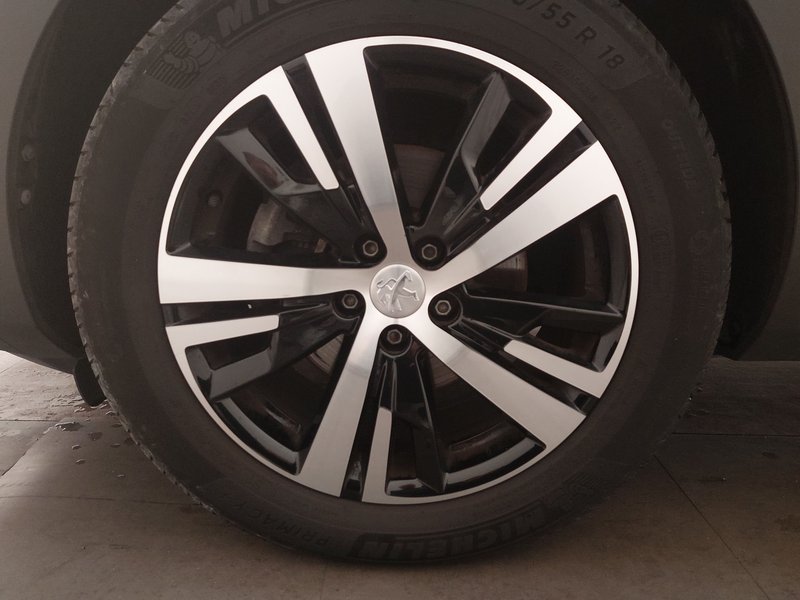 Peugeot 5008 1.2 PureTech GT-Line automatik • panorama • ACC — 8