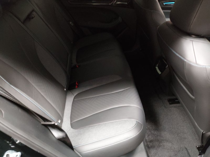 MG5 Electric Comfort • 360° kamera • ACC — 12