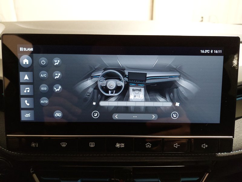 MG5 Electric Comfort • 360° kamera • ACC — 19
