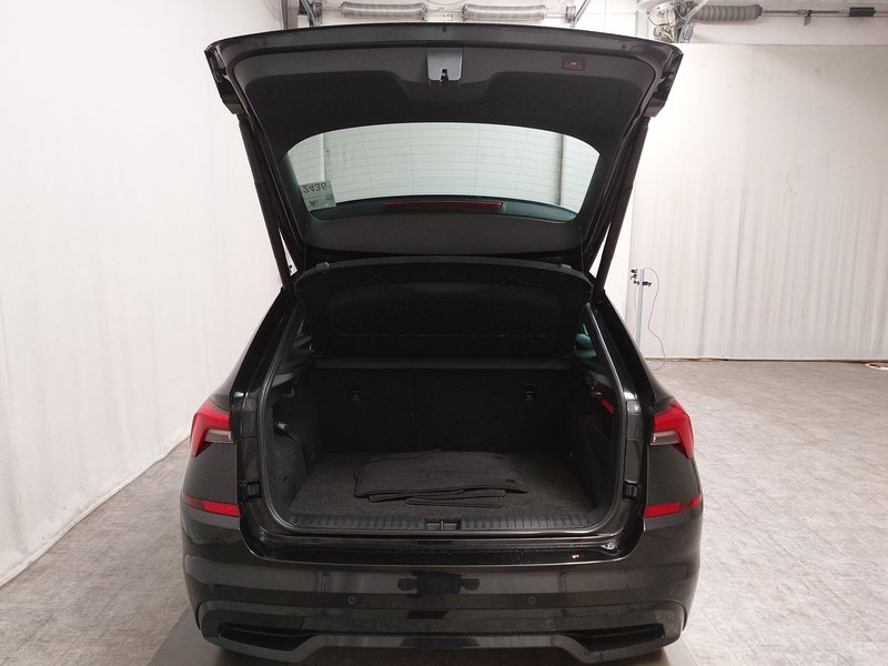 Škoda Kamiq 1.5 TSI Monte Carlo • panorama • LED — 15