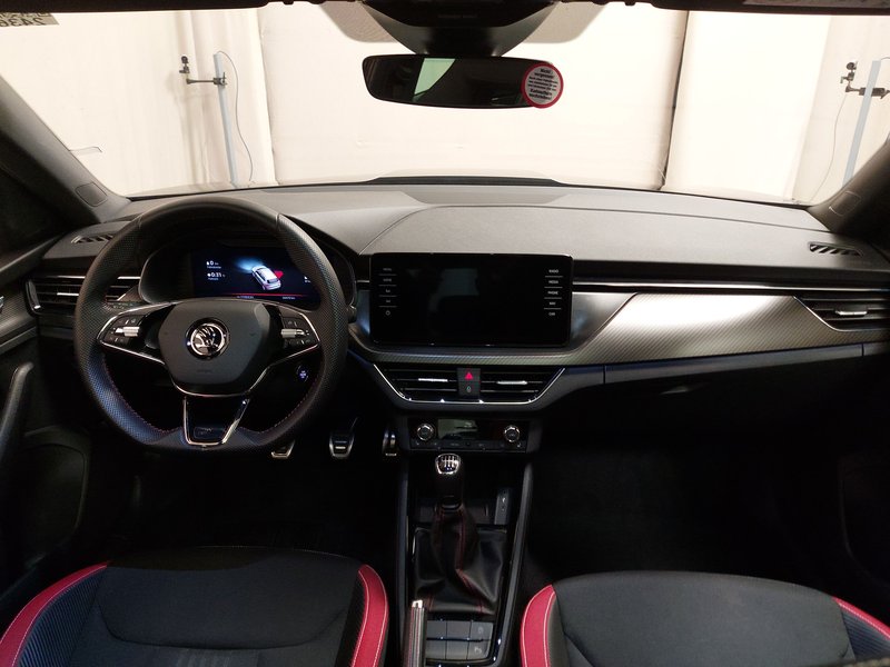 Škoda Kamiq 1.5 TSI Monte Carlo • panorama • LED — 16