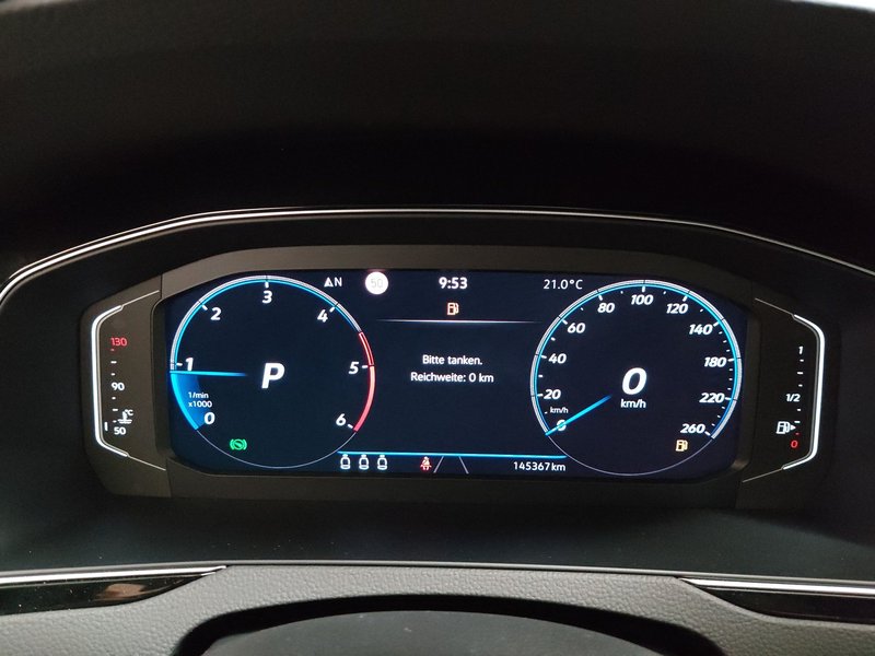 Volkswagen Passat Variant 2.0 TDI Business • ACC • električna peta vrata — 17