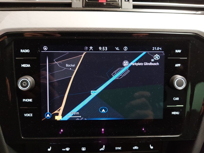 Volkswagen Passat Variant 2.0 TDI Business • ACC • električna peta vrata — 18