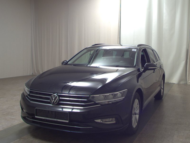 Volkswagen Passat Variant 2.0 TDI Business • ACC • električna peta vrata — 2