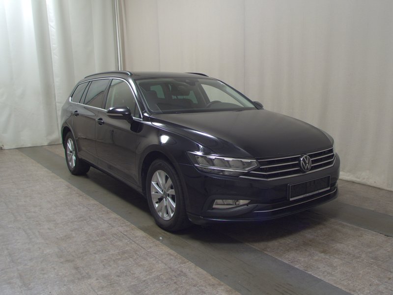 Volkswagen Passat Variant 2.0 TDI Business • ACC • električna peta vrata — 3