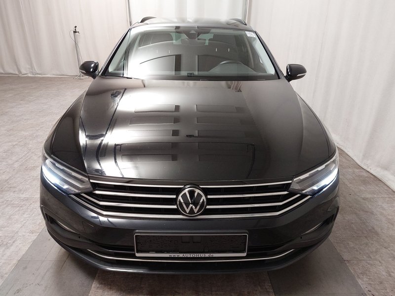 Volkswagen Passat Variant 2.0 TDI Business • ACC • električna peta vrata — 9