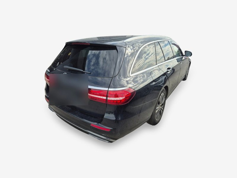 Mercedes-Benz E 200 d karavan automatik Avantgarde • AHK • el. peta vrata — 2