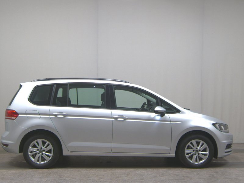 Volkswagen Touran 2.0 TDI automatik Comfortline • ACC • bežično punjenje