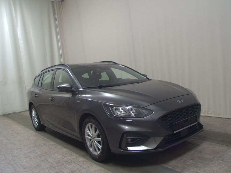 Ford Focus Turnier 1.5 EcoBoost automatik • LED • navi — 3