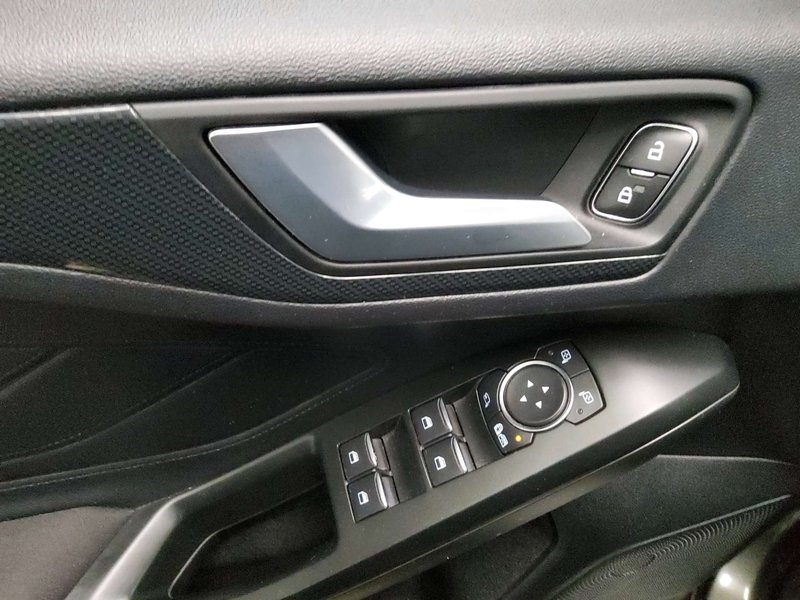 Ford Focus Turnier 1.5 EcoBoost automatik • LED • navi — 9