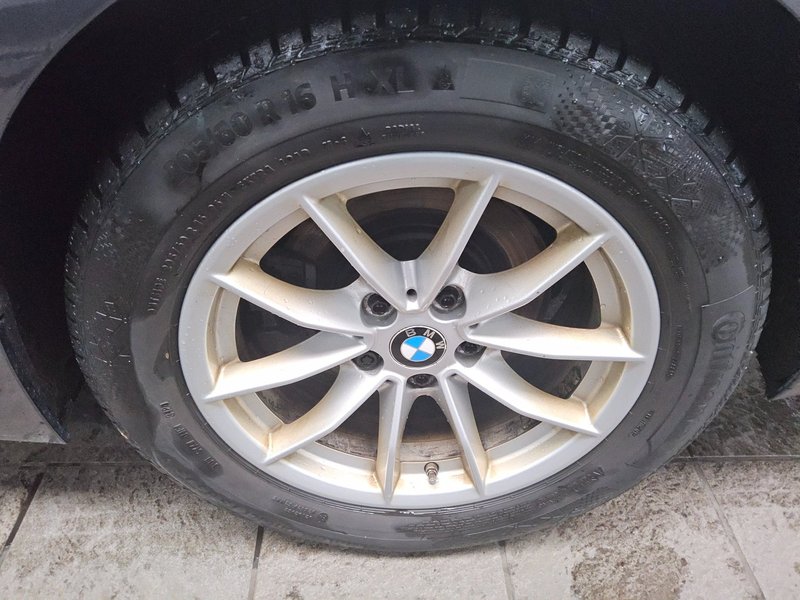 BMW 320d automatik Advantage • LED — 9