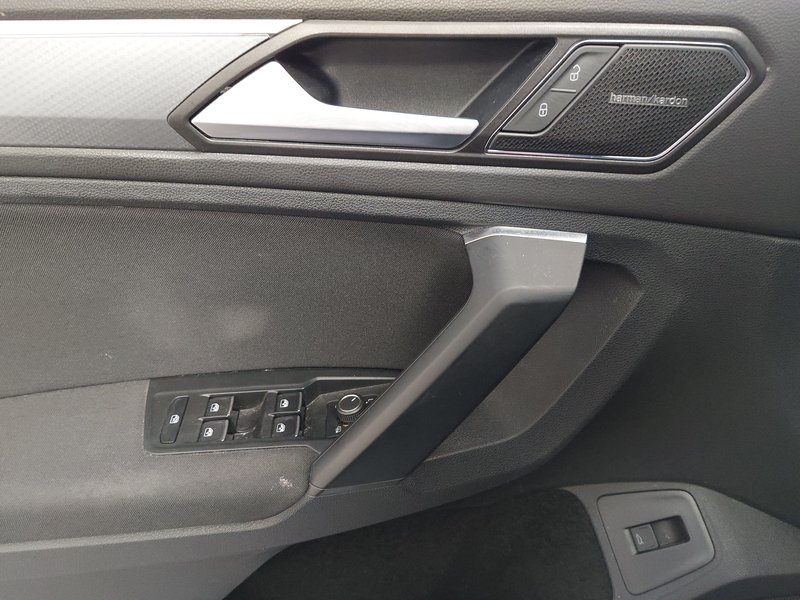 Volkswagen Tiguan 2.0 TDI automatik Active • HUD • Full LED — 5