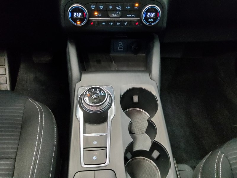 Ford Kuga 2.0 EcoBlue Titanium automatik • panorama • ACC — 6