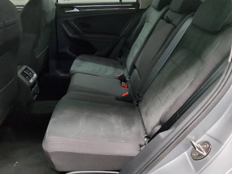 Volkswagen Tiguan 2.0 TDI automatik Life • ACC • 360° kamera — 13