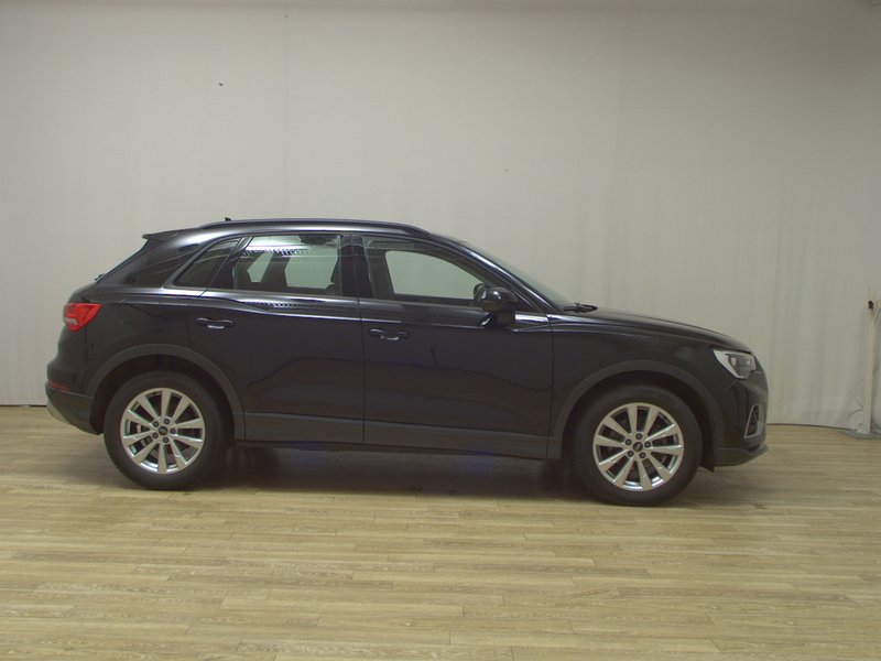 Audi Q3 35 TDI automatik advanced • Full LED • koža