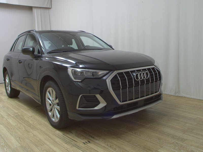 Audi Q3 35 TDI automatik advanced • Full LED • koža — 3