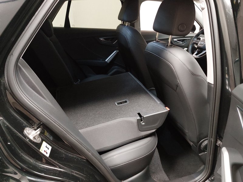 Audi Q2 2.0 TDI • ACC • električna peta vrata — 11