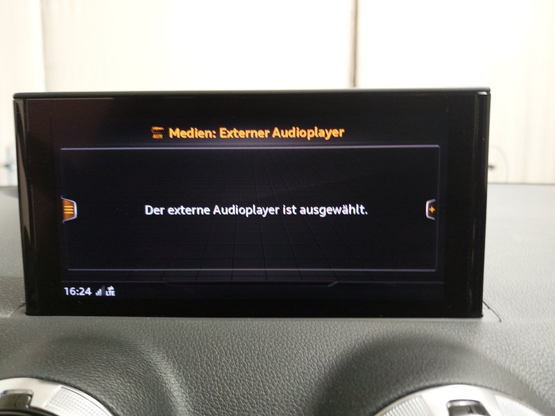 Audi Q2 2.0 TDI • ACC • električna peta vrata — 18
