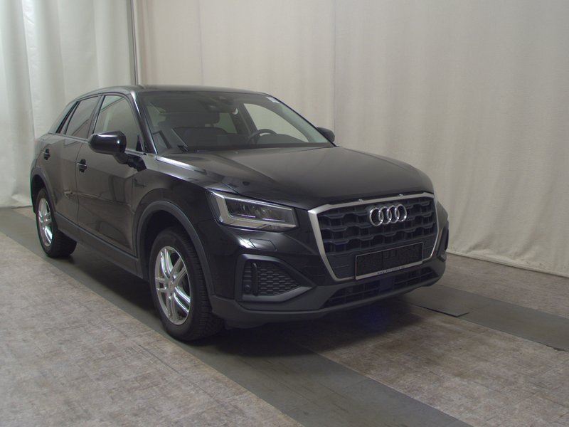 Audi Q2 2.0 TDI • ACC • električna peta vrata — 3