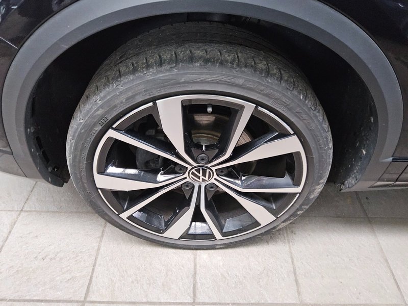 Volkswagen T-Roc 2.0 TSI 4MOTION automatik R-Line • ACC • AHK — 11