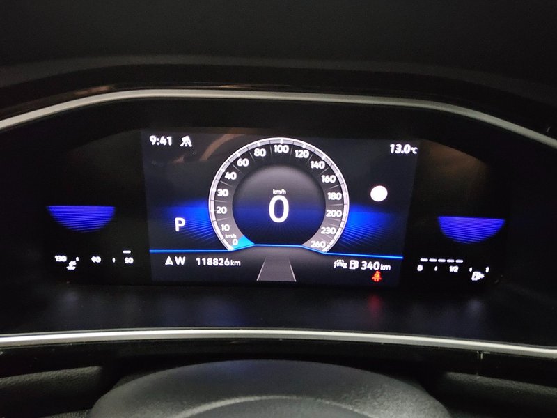Volkswagen T-Roc 2.0 TSI 4MOTION automatik R-Line • ACC • AHK — 7