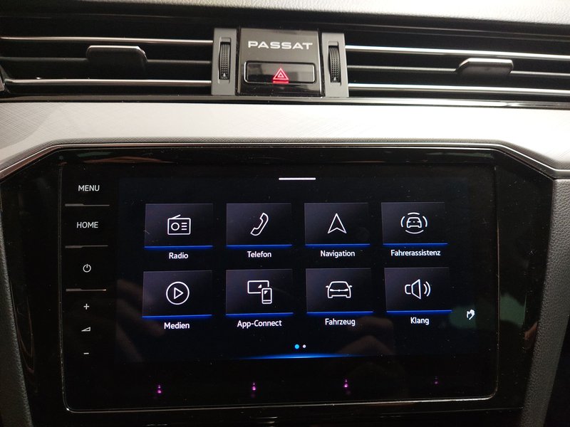 Volkswagen Passat Variant 2.0 TDI automatik Business • Kuka za vuču (zakretna) — 20