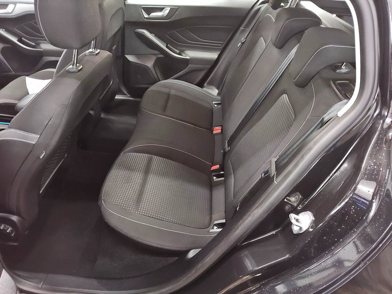 Ford Focus Turnier 1.5 EcoBlue Cool&Connect • LED • navigacija — 13