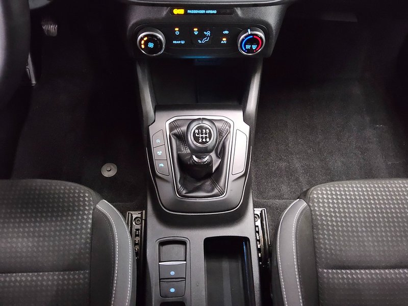 Ford Focus Turnier 1.5 EcoBlue Cool&Connect • LED • navigacija — 6