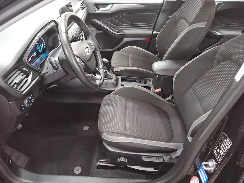 Ford Focus Turnier 1.5 EcoBlue Cool&Connect • LED • navigacija — 8