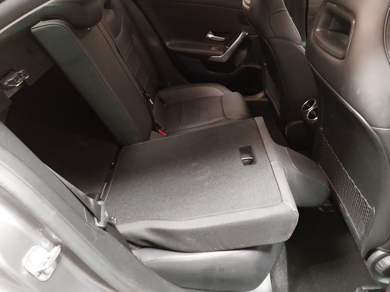 Mercedes-Benz CLA 220 d automatik Progressive • 360° kamera — 11
