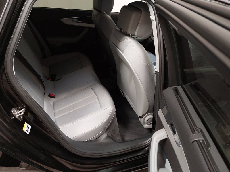 Audi A4 Avant 40 TDI automatik • ACC • Kuka za vuču (zakretna) — 12