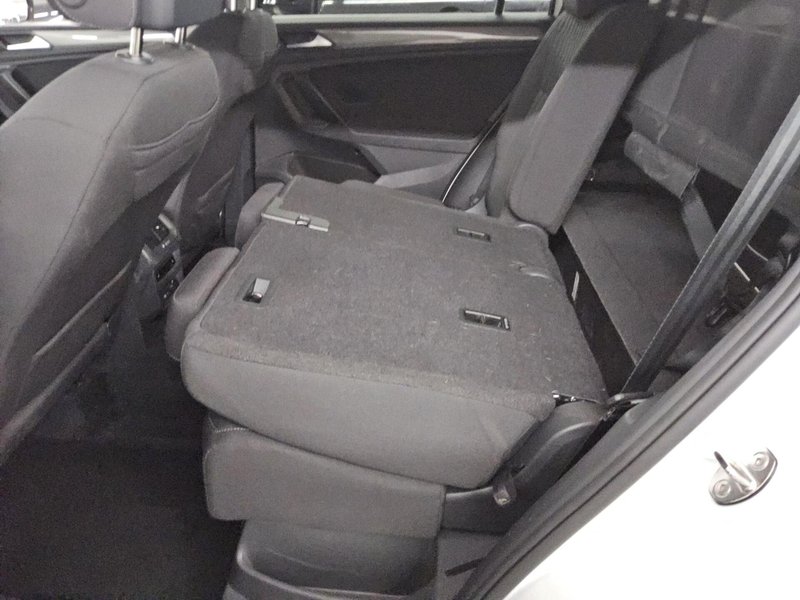 Volkswagen Tiguan Allspace 2.0 TDI automatik Life • HUD • bežično punjenje — 13