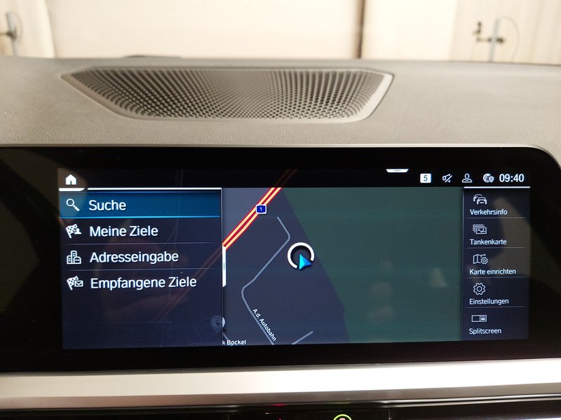 BMW 330e Sport Line automatik • ACC • 360° kamera — 23