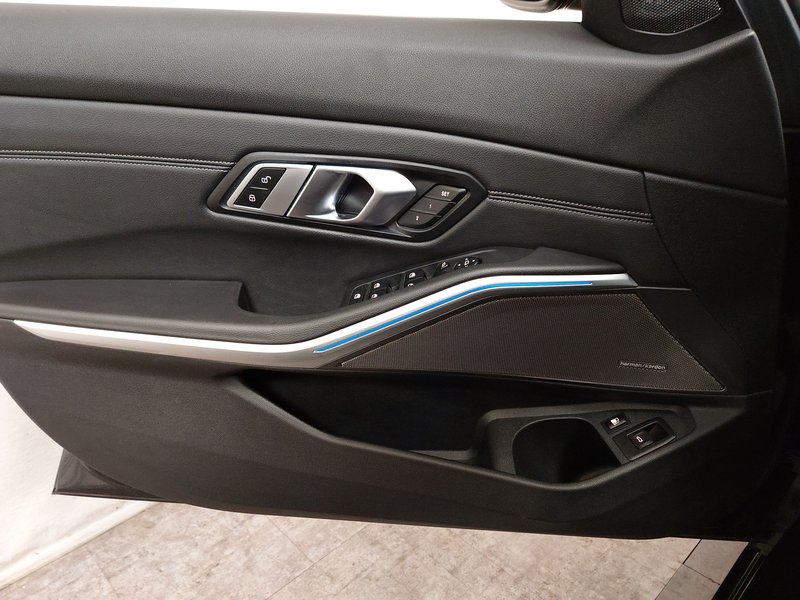 BMW 330e Sport Line automatik • ACC • 360° kamera — 5