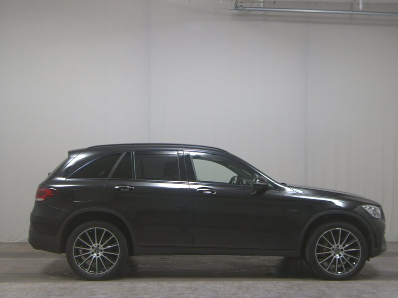 Mercedes-Benz GLC 300 e 4MATIC automatik AMG Line • LED