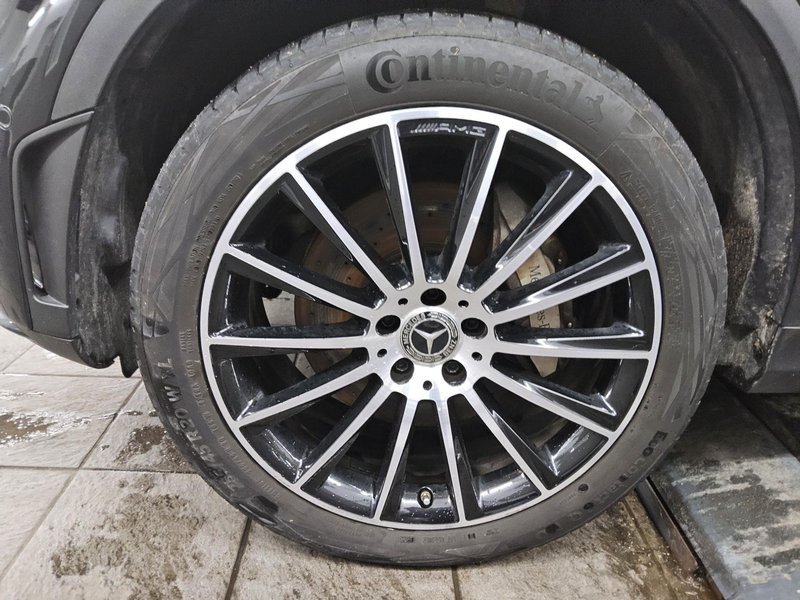 Mercedes-Benz GLC 300 e 4MATIC automatik AMG Line • LED — 10