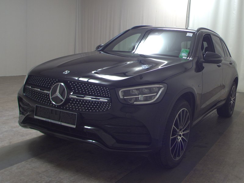 Mercedes-Benz GLC 300 e 4MATIC automatik AMG Line • LED — 2