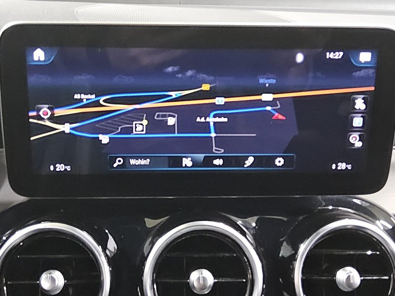 Mercedes-Benz GLC 300 e 4MATIC automatik AMG Line • LED — 7