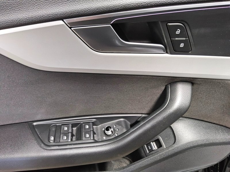 Audi A4 Avant 35 TDI automatik S line • ACC • Full LED — 10