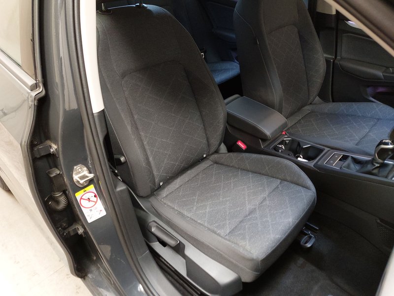 Volkswagen Golf Variant 2.0 TDI Life • ACC • LED — 10