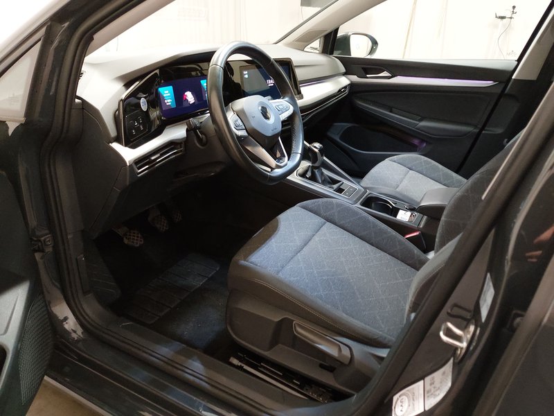 Volkswagen Golf Variant 2.0 TDI Life • ACC • LED — 6
