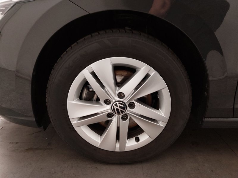 Volkswagen Golf Variant 2.0 TDI Life • ACC • LED — 8